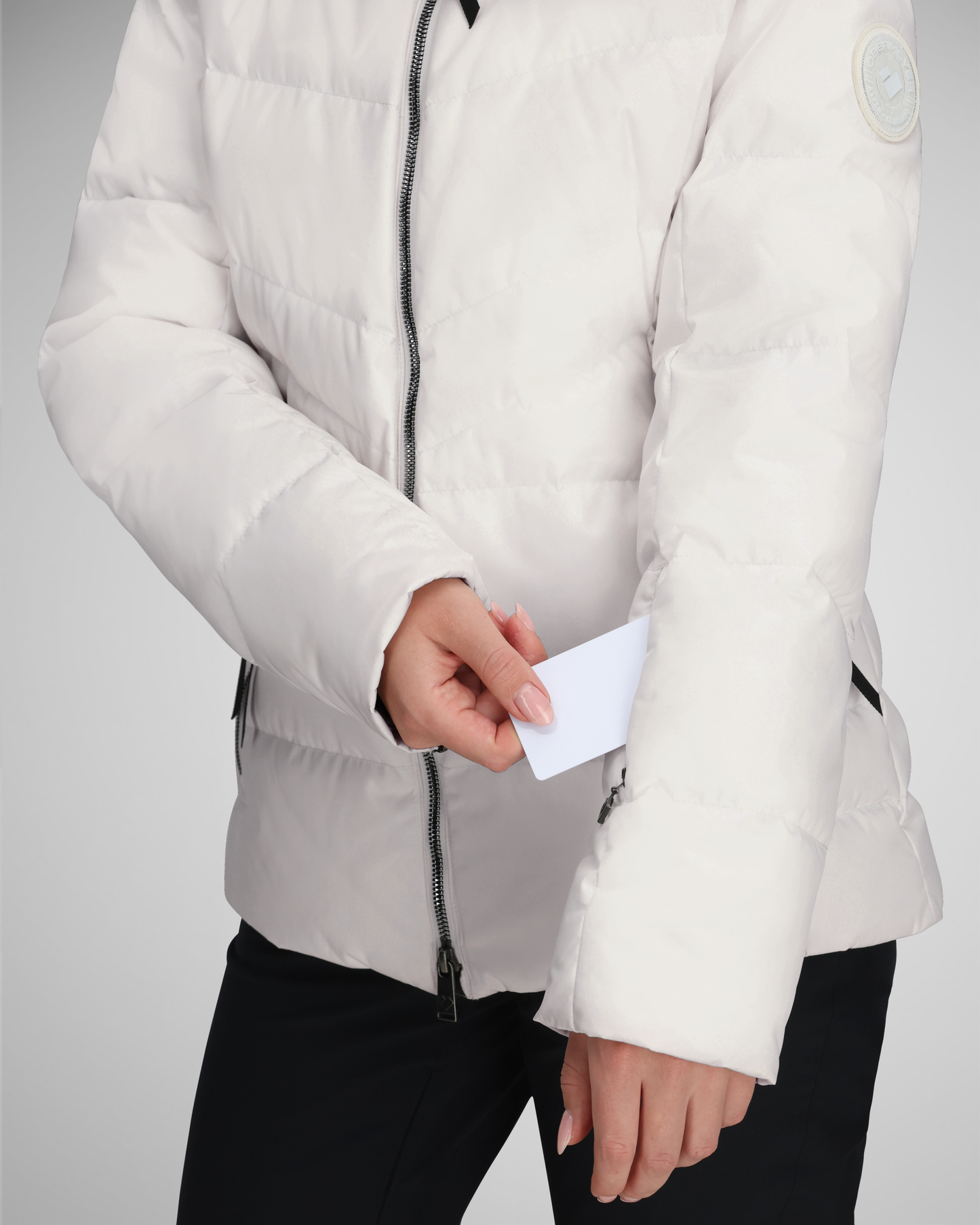 White | 10 / DET5