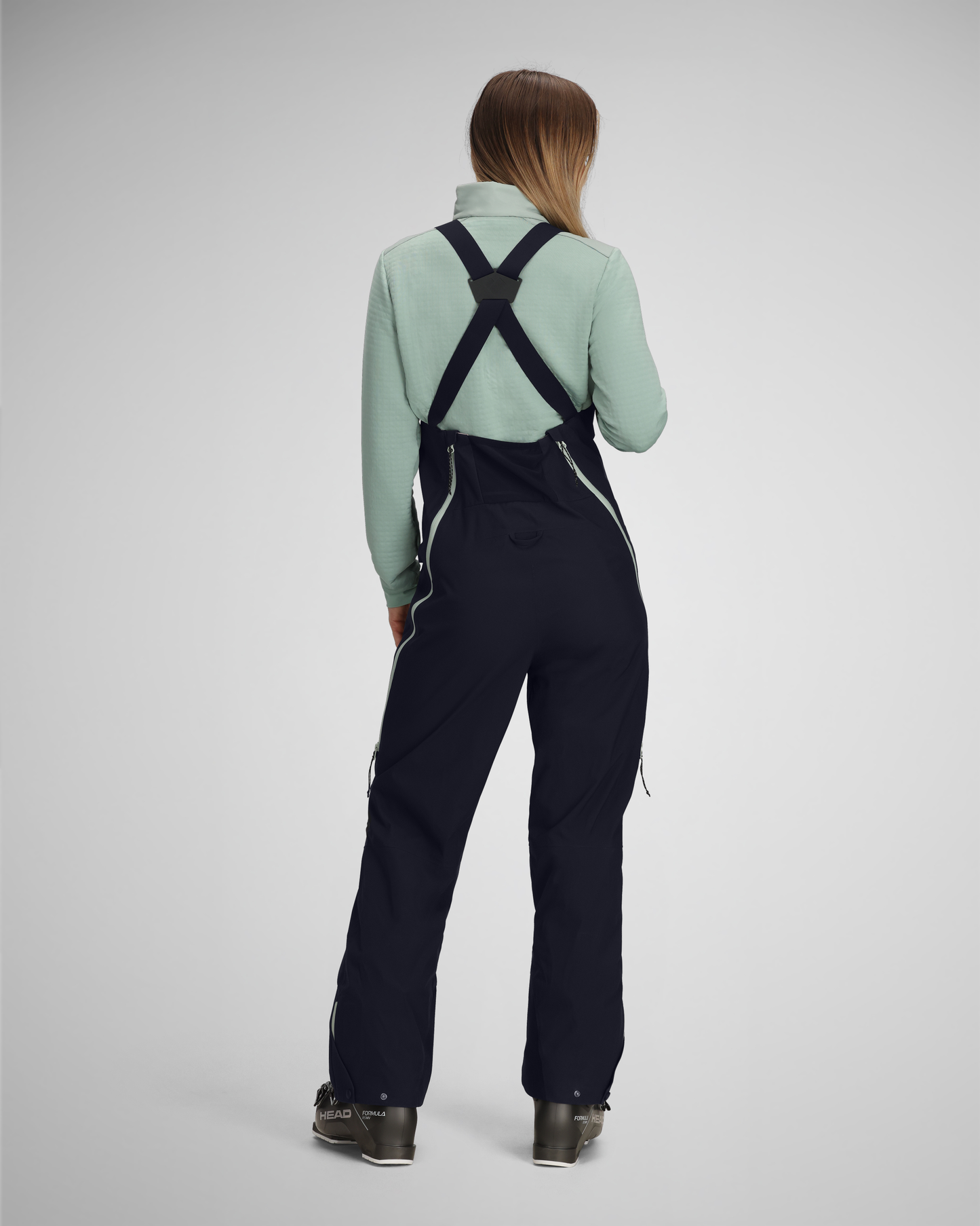 Black | 4 / MODBCK