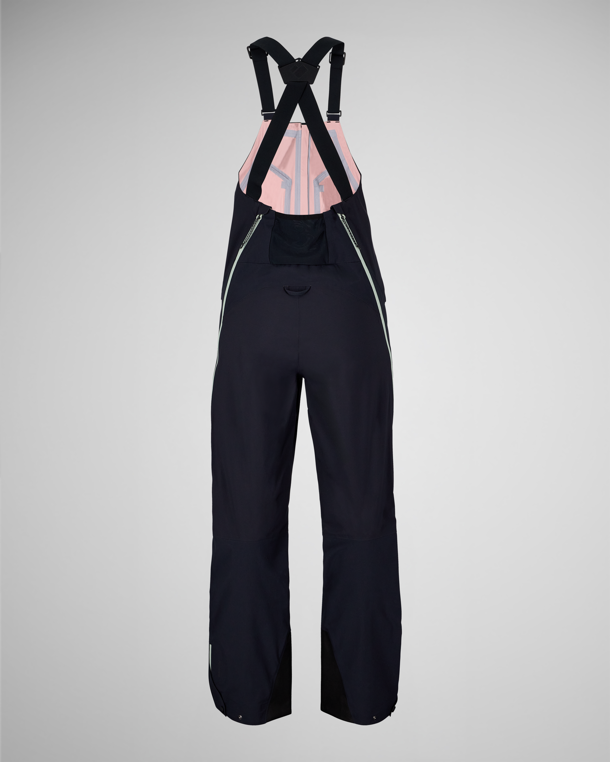 Black | 17 / MQNBCK