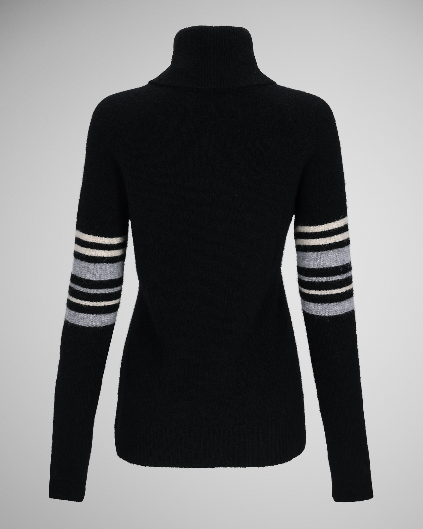 Black | 17 / MQNBCK