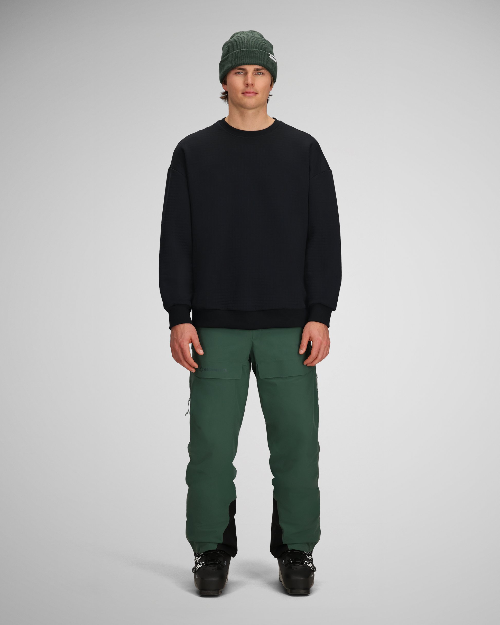 Black | 2 / MODMERCH